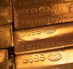 بعد الطفرة القياسية.. لماذا يواصل الذهب الارتفاع؟