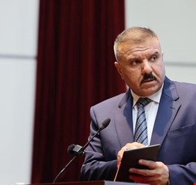 وزير الداخلية يشرف على الامتحانات النهائية لدورة الدبلوم العالي في المعهد العالي للتطوير الأمني والإداري