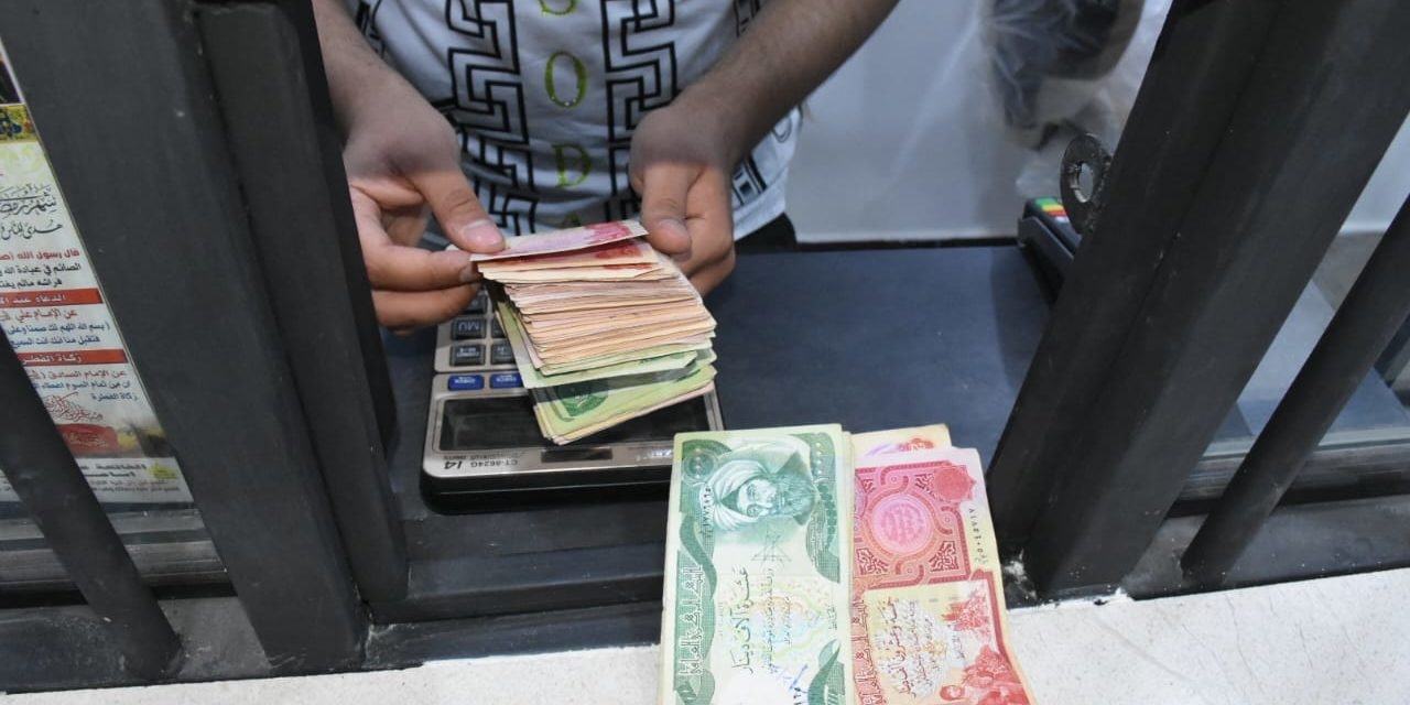 الإقليم يعلن موعد صرف رواتب الموظفين