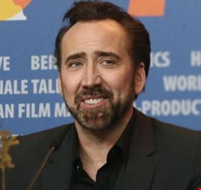 نيكولاس كيج يجسد أسطورة كرة القدم الأمريكية في «Madden»