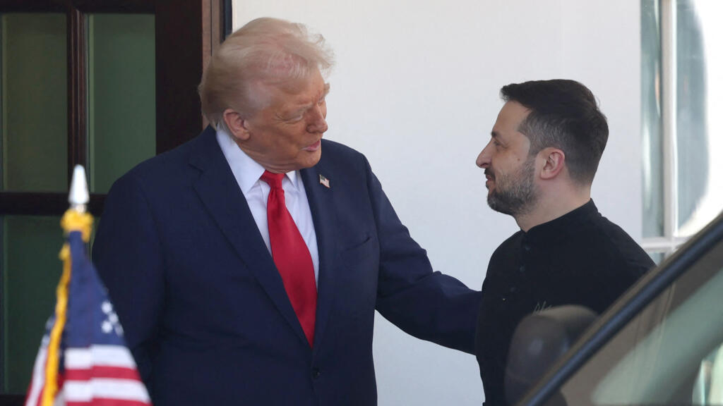 البيت الأبيض: ترامب سيلتقي بزيلينسكي الأحد في بالم بيتش