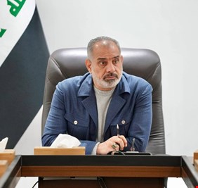 النائب الأول لرئيس البرلمان يؤكد المضي بتشريع قوانين مهمة للشعب العراقي