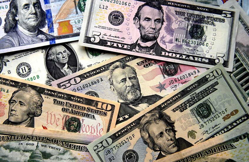 فوربس تضع قائمة بتصنيف المليارديرات الأصغر عمرا