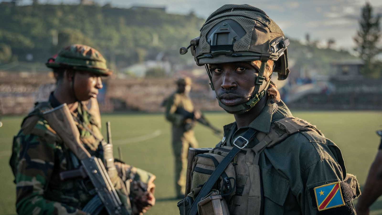 كولومبيا تُعزز جيشها على حدود فنزويلا بـ30 ألف جندي