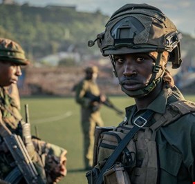 كولومبيا تُعزز جيشها على حدود فنزويلا بـ30 ألف جندي