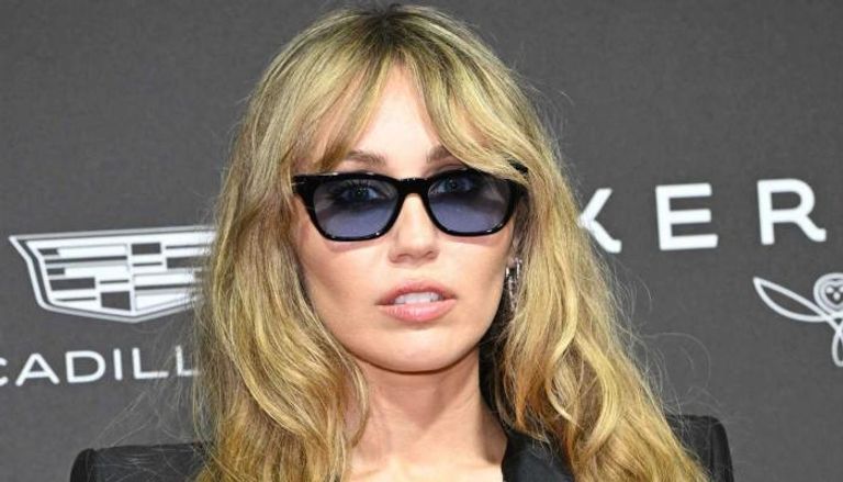 بعد 20 عاما على انطلاقتها.. مايلي سايرس تُحيي روح هانا مونتانا