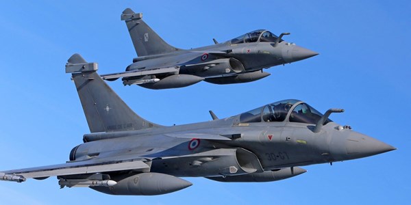 العراق يفاوض فرنسا للحصول على مقاتلات رافال