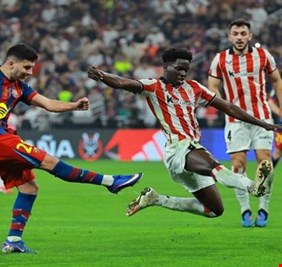 خماسية بـ5 أرقام.. برشلونة يعيد كتابة التاريخ في السوبر الإسباني