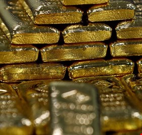 انخفاض أسعار الذهب مع ترقب بيانات أمريكية وارتفاع الدولار