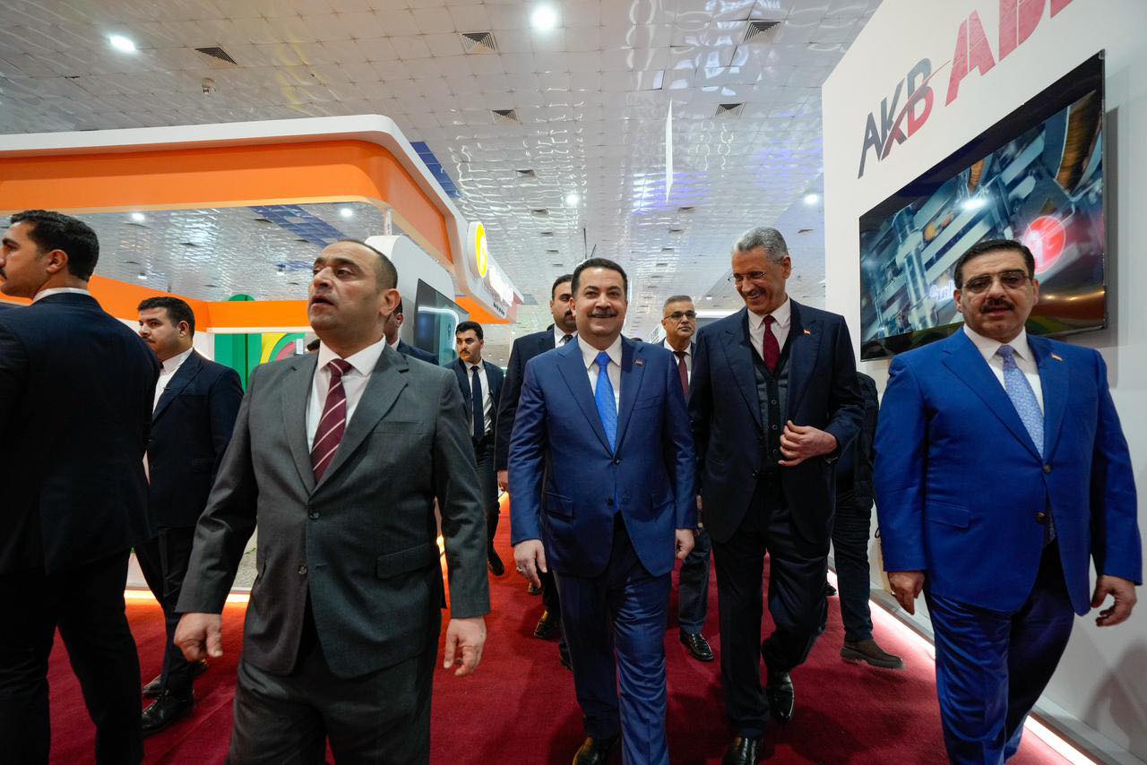 السوداني يؤكد مضي الحكومة في تنمية قطاعات الطاقة والطاقات النظيفة والمتجددة