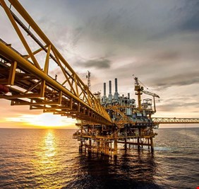 بينها في العراق.. 8 أكبر مشروعات نفطية مرتقبة في العالم خلال 2026