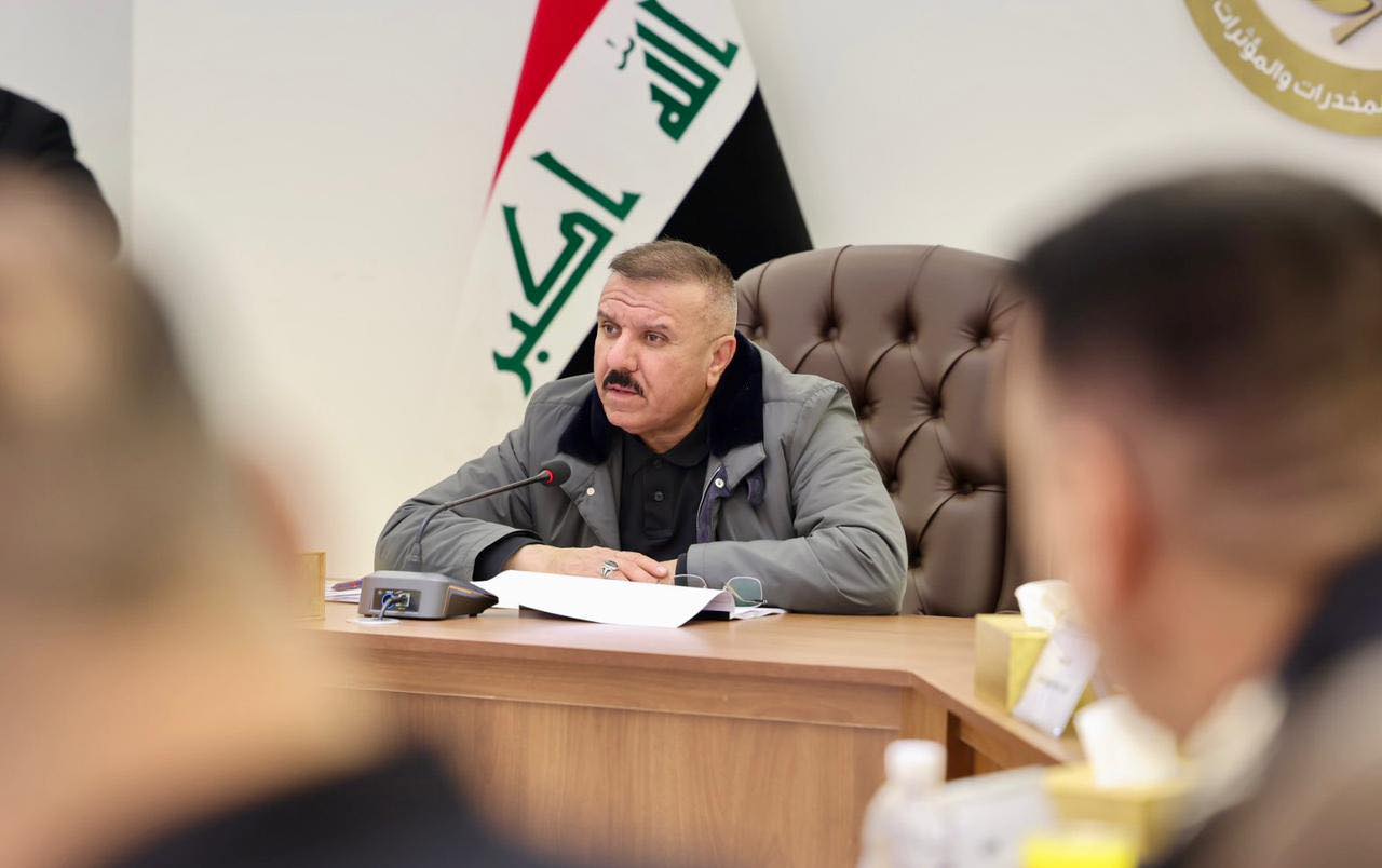 وزير الداخلية يستمع إلى إيجاز مفصل لعمل المديرية العامة لشؤون المخدرات خلال شهر كانون الأول الماضي