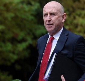 نجاة وزير الدفاع البريطاني من قصف روسي قرب لفوف الأوكرانية