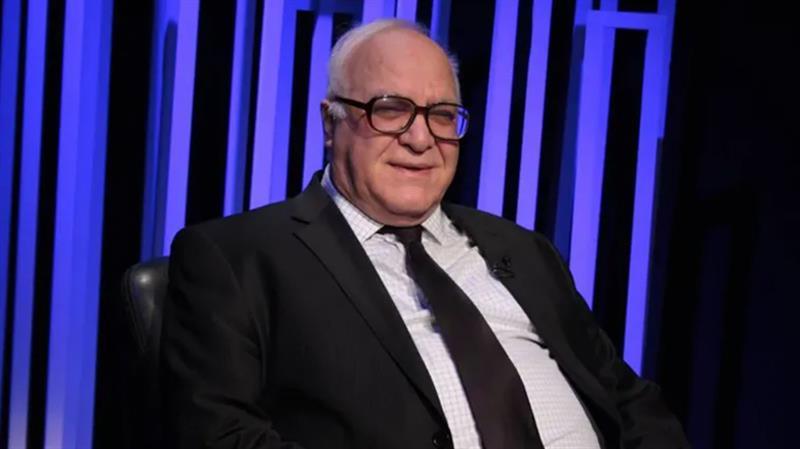 مستشار رئيس الوزراء: سعر برميل النفط عام 2026 يتراوح بين 55 و62 دولاراً