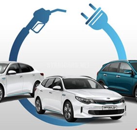 وزير البيئة يكشف خطة لرفع الضريبة عن السيارات الكهربائية والهجينة