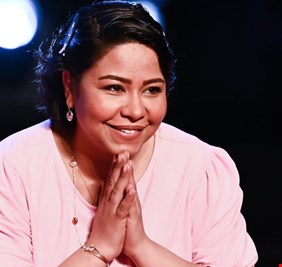 ساعدوها .. القصة الكاملة لاختفاء شيرين عبدالوهاب