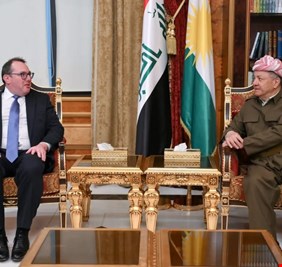 السفارة الأمريكية تعيد تكرار رفض مشاركة الفصائل في الحكومة الجديدة