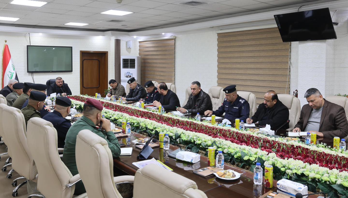 لمتابعة سير الخطة التنظيمية التنسيقية للزيارة الرجبية... وزير الداخلية يترأس مؤتمرًا ويناقش عملية التفويج العكسي للزائرين