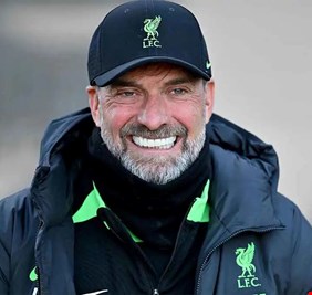 4 أسباب.. لماذا صفع كلوب مسؤولي ريال مدريد؟