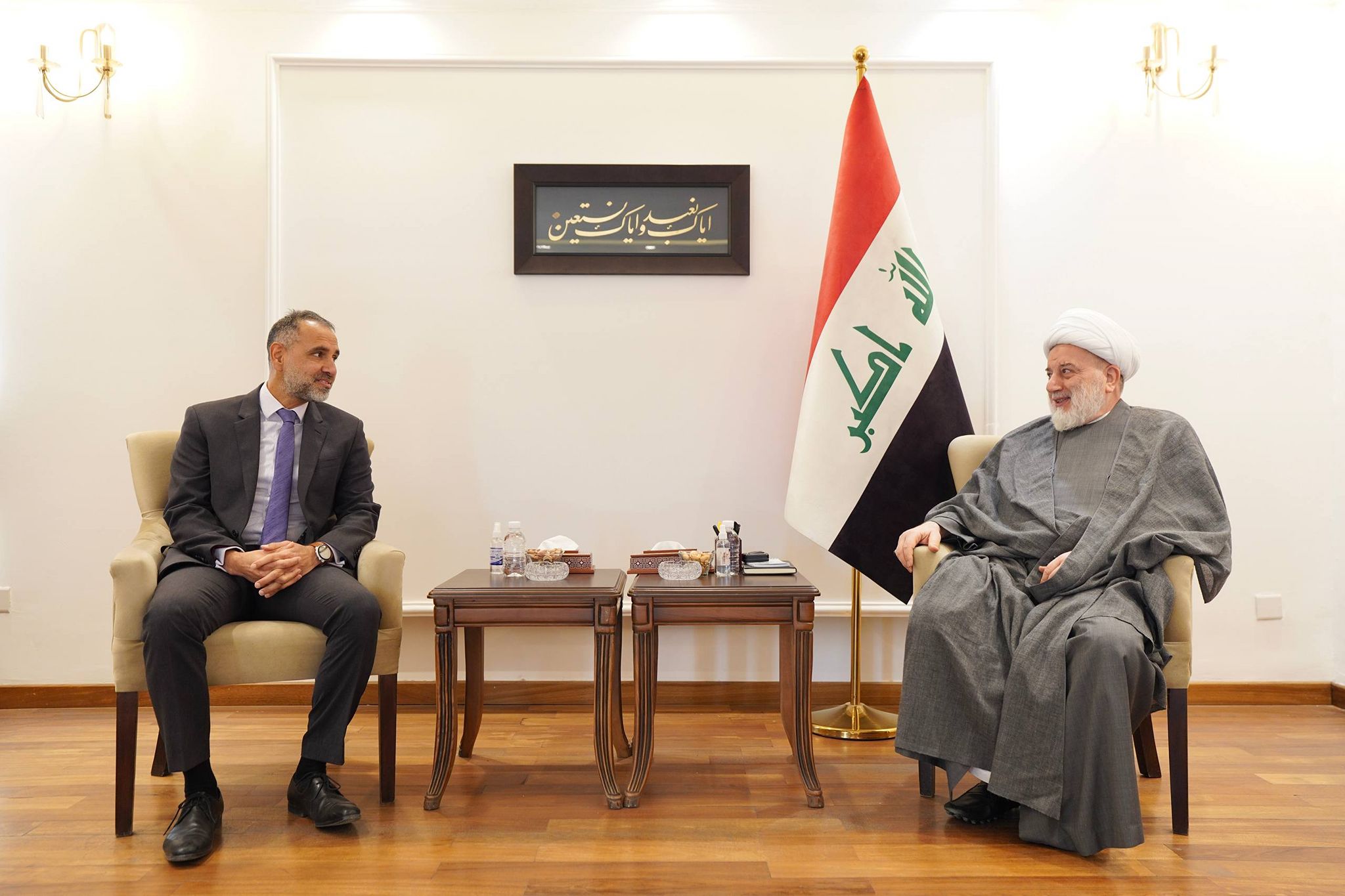 حمودي يؤكد لسفير بريطانيا أهمية دعم استقرار العراق