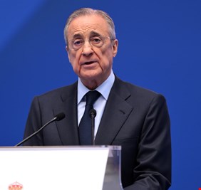 إدارة ضعيفة وعرض مهين.. إعلامي إسباني يشن هجومًا على فلورنتينو بيريز