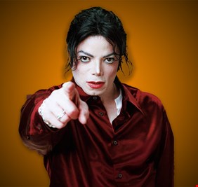 ادعاءات جديدة ضد مايكل جاكسون تُعيد فتح ملف التركة وتُربك تسوية قانونية سابقة