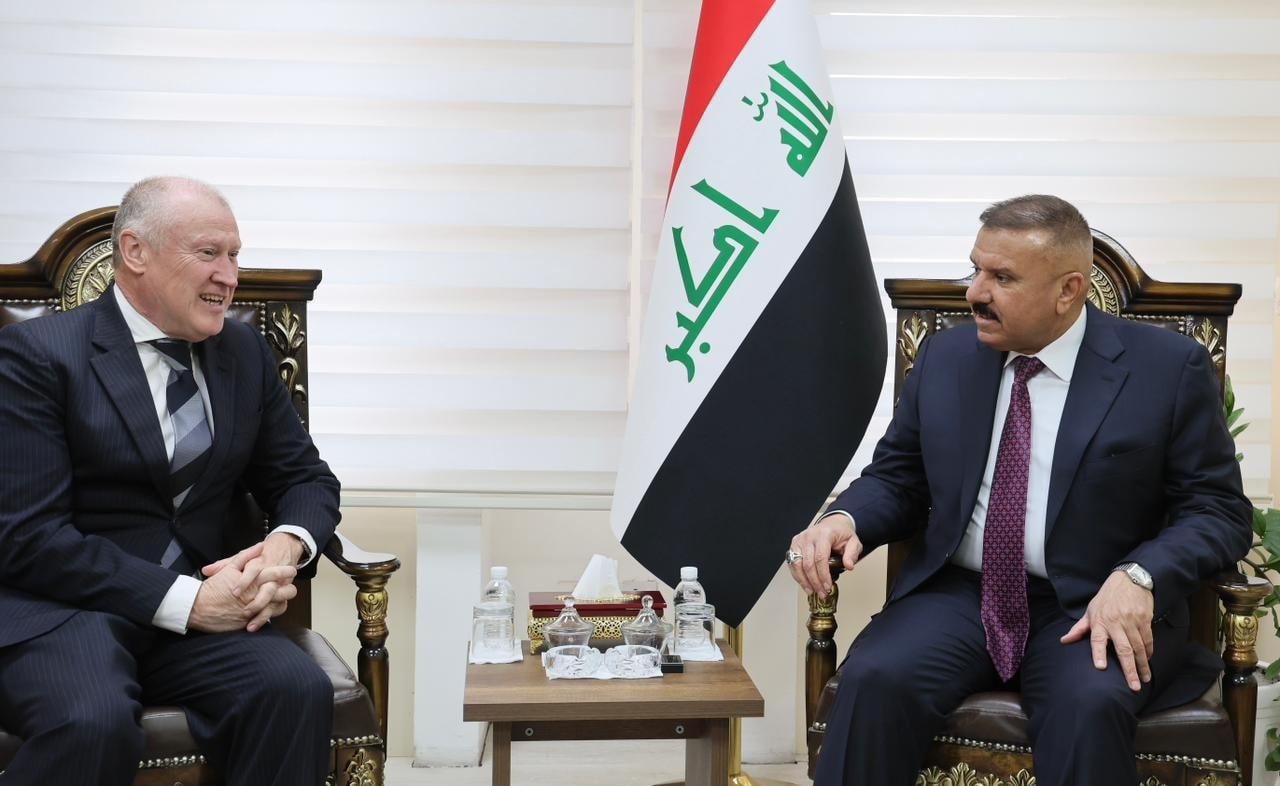 وزير الداخلية يلتقي سفيري أستراليا وبنغلاديش لدى العراق كلا على حدة ويبحث معهما تعزيز أواصر التعاون الثنائي