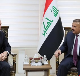 وزير الداخلية يلتقي سفيري أستراليا وبنغلاديش لدى العراق كلا على حدة ويبحث معهما تعزيز أواصر التعاون الثنائي