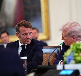 ترامب ينشر رسالة من ماكرون دعا فيها لاجتماع مجموعة السبع في باريس بمشاركة روسيا