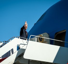 ترامب يصف مشاركته في دافوس بـ