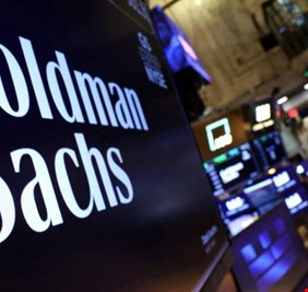 غولدمان ساكس يمنح رئيسه التنفيذي حزمة رواتب بقيمة 47 مليون دولار لعام 2025