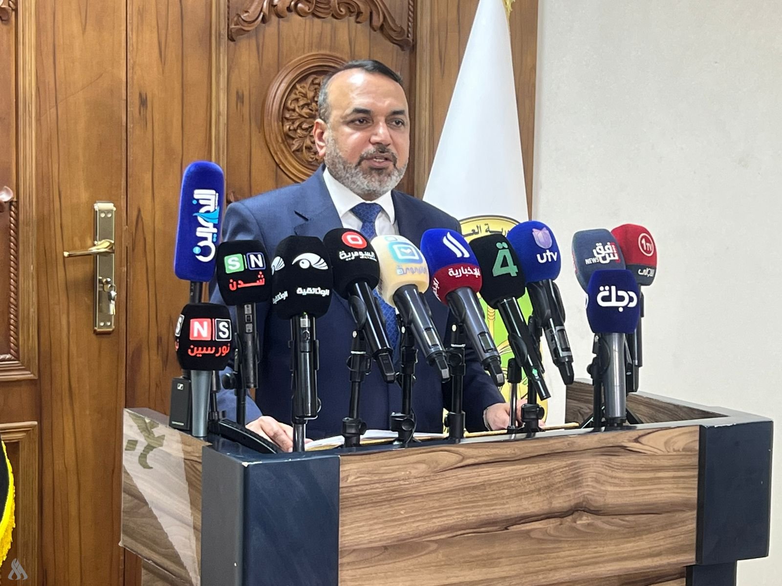 وزير التربية يحسم الجدل بشأن مخصصات الخدمة الجامعية