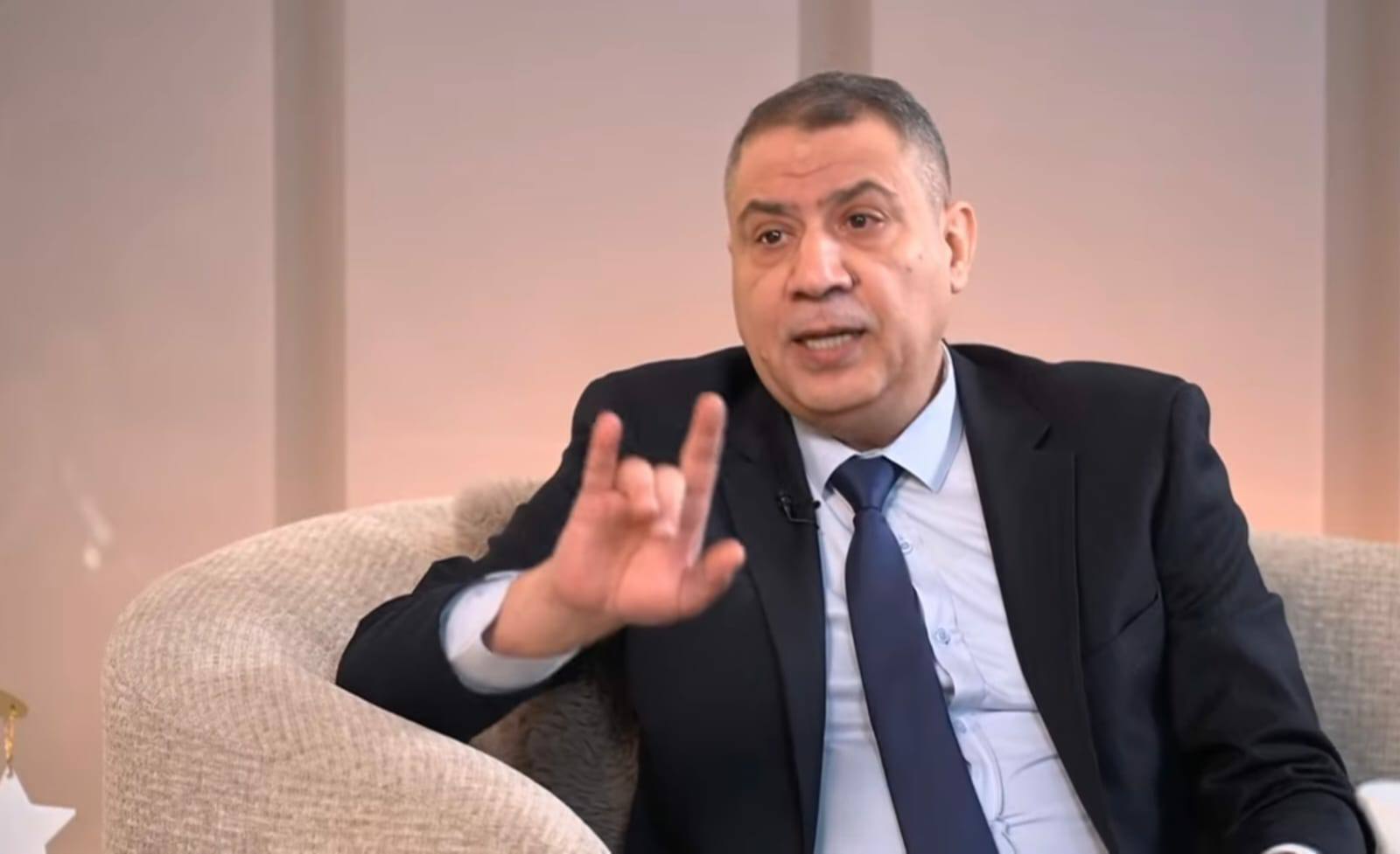 السياسي العراقي ليث شبر يوجه رسالة مهمة إلى مرجعية النجف والنخب  السياسية والأكاديمية في العراق