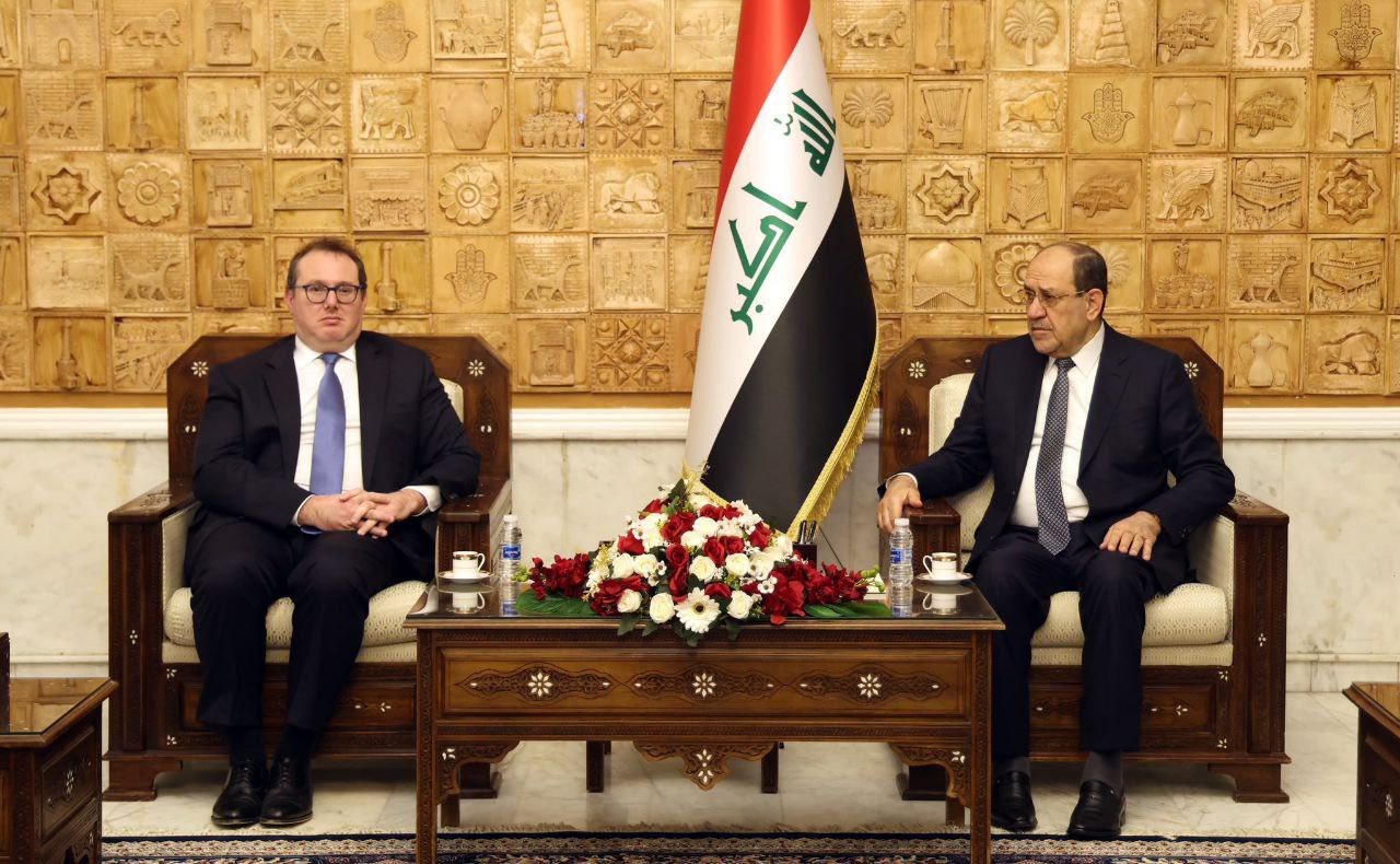 المالكي يستقبل القائمام بأعمال السفارة الأمريكية ومدير مكتبه يكشف تفاصيل اللقاء ..