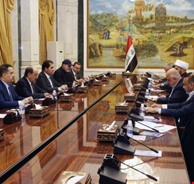 الإطار التنسيقي يسير نحو أول مواجهة مباشرة مع أمريكا.. هل سيخسر الشيعة نفوذهم في العراق؟