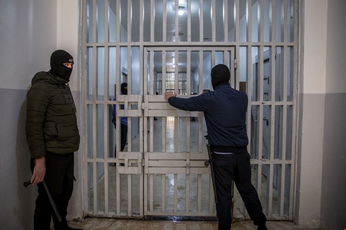 وجبة جديدة من السجناء الدواعش في طريقها إلى العراق