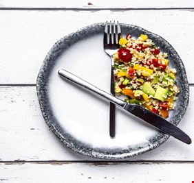 توقيت الوجبات أم طول مدة الصيام.. دراسة تكشف سر نجاح الصيام المتقطع