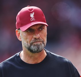 كلوب يشترط 5 صفقات للموافقة على تدريب ريال مدريد