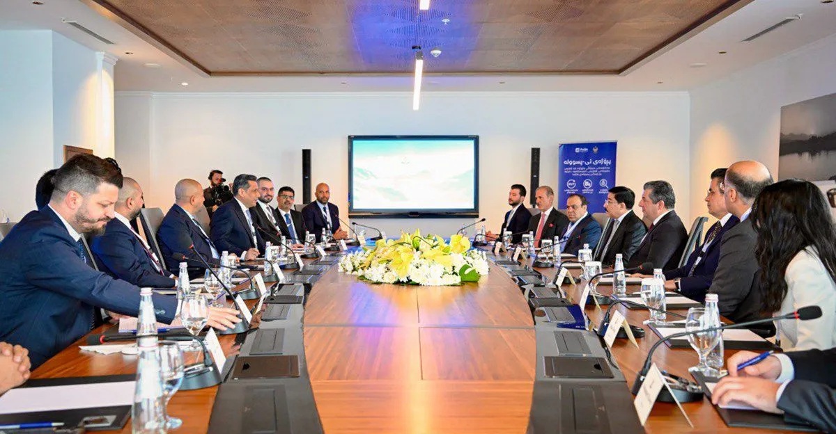 بارزاني يشيد بإدارة البنك المركزي العراقي