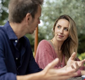 سؤال من 6 كلمات قد يقوّي علاقاتك العاطفية