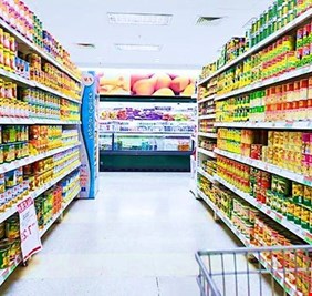 العراق يرفع الحظر عن استيراد العصائر والمعجنات المصرية ويعيد فتح السوق أمامها