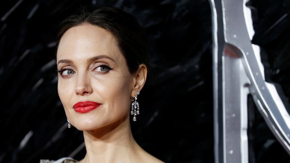 أنجلينا جولي تستعد لمغادرة الولايات المتحدة نهائيا!.. ما وجهتها المقبلة؟