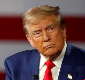 الغارديان: قرار ترامب بضرب إيران سيعتمد على تقييمات ويتكوف وكوشنر