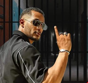 غياب عن الدراما وحضور بــ