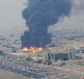 انفجارات في الكويت وأبو ظبي والبحرين وقطر  وإغلاق جزئي للأجواء الإماراتية وسط موجات صاروخية تضرب الخليج