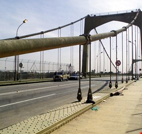 العمليات المشتركة توضح حقيقة الأحداث على الجسر المعلق