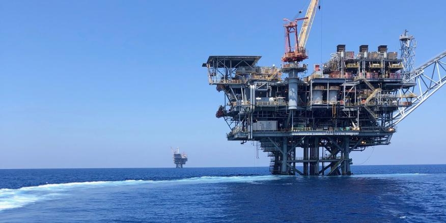 أسعار النفط ترتفع لليوم الثالث على التوالي وسط مخاوف الامدادات