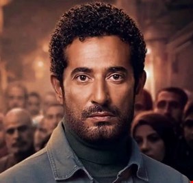 عمرو سعد يشعل جدل 