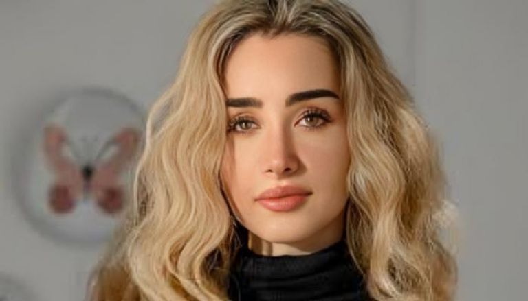 هنا الزاهد تكشف ذكريات طفولتها بصورة نادرة