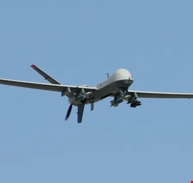 طائرة مسيرة تستهدف مقراً للحشد الشعبي في الموصل